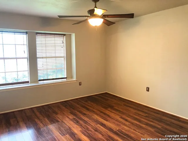 11205 CHAMPION OAK Live Oak, TX 78233