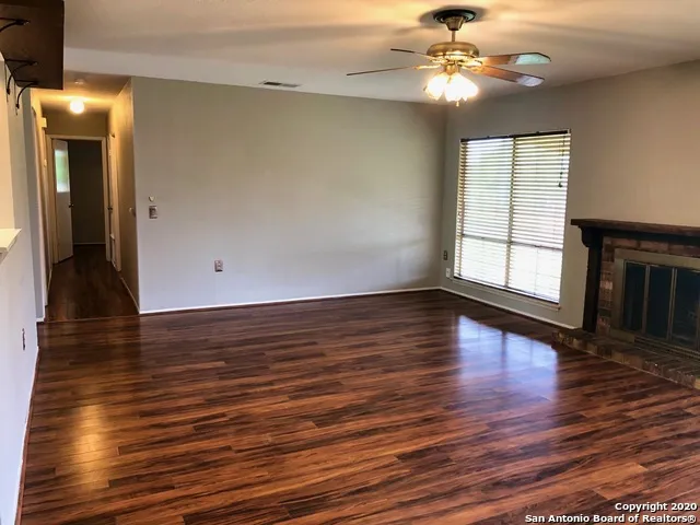 11205 CHAMPION OAK Live Oak, TX 78233