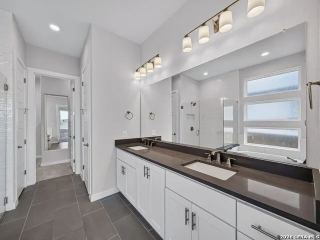 1525 Escarpment New Braunfels, TX 78132