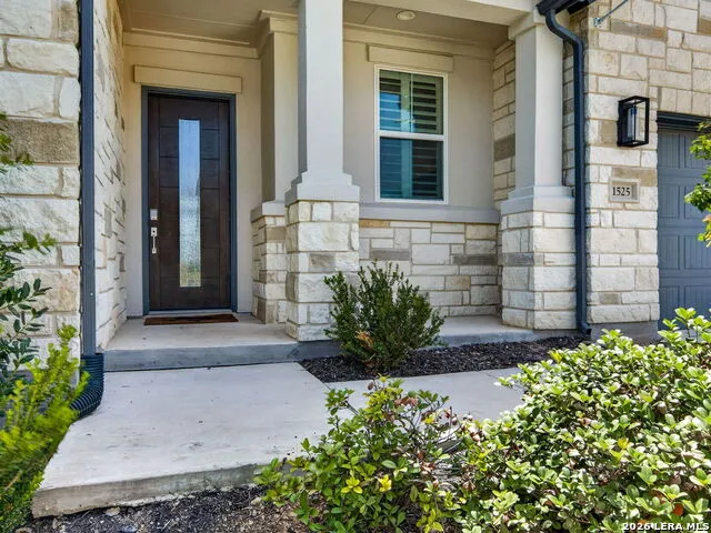 1525 Escarpment New Braunfels, TX 78132