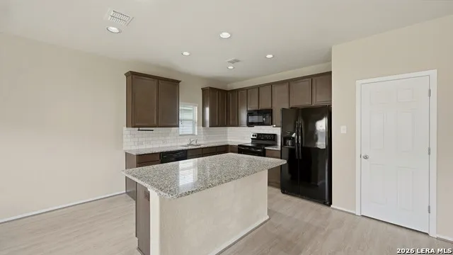 140 FABARM LN New Braunfels, TX 78130