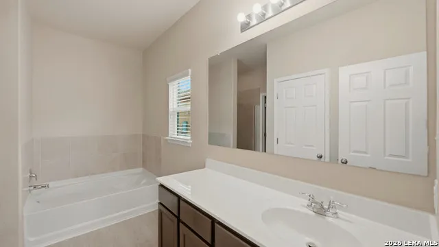 140 FABARM LN New Braunfels, TX 78130
