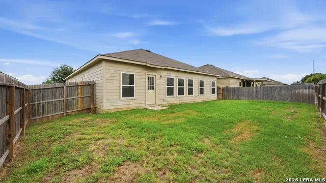 140 FABARM LN New Braunfels, TX 78130