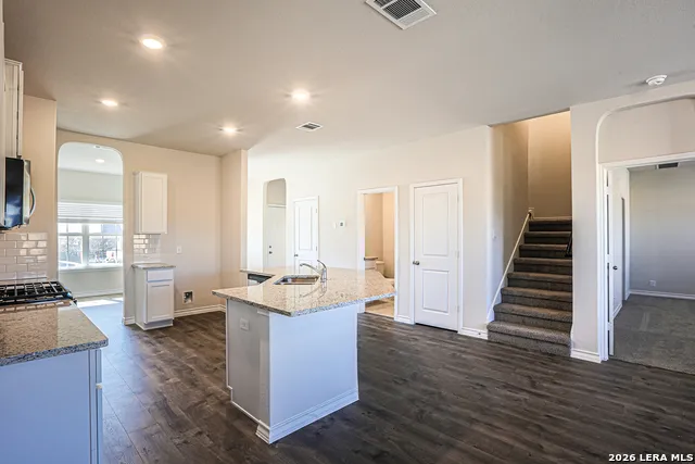 4925 PRACTICE GRN San Antonio, TX 78261