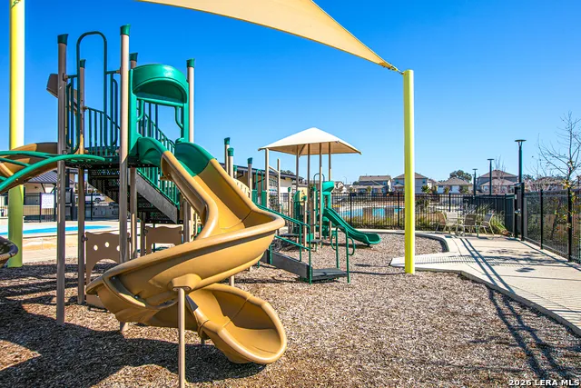 4925 PRACTICE GRN San Antonio, TX 78261