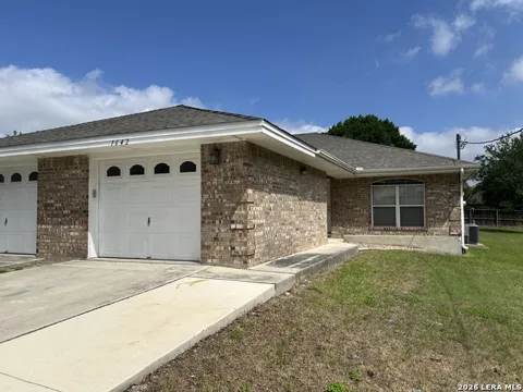 1642 W COUNTY LINE RD