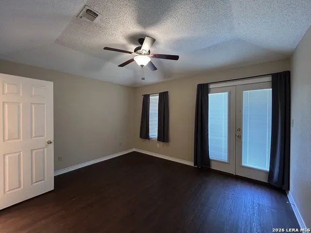 1642 W COUNTY LINE RD New Braunfels, TX 78130
