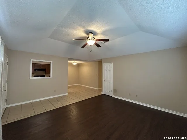 1642 W COUNTY LINE RD New Braunfels, TX 78130