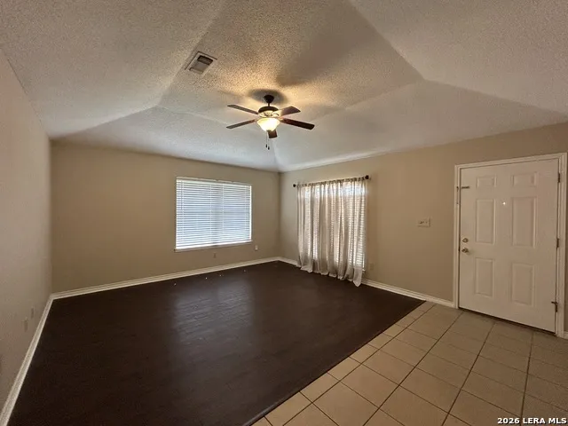 1642 W COUNTY LINE RD New Braunfels, TX 78130