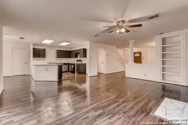 8507 Park Olympia Universal City, TX 78148