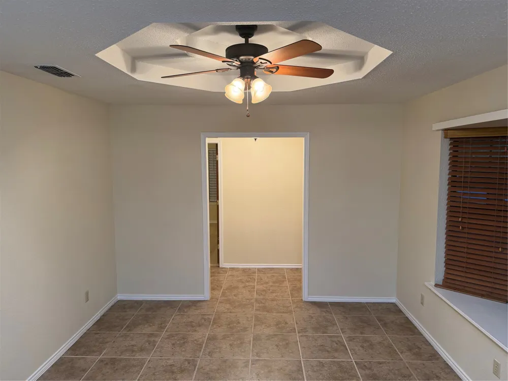 1058 E Jefferson Street Van Alstyne, TX 75495