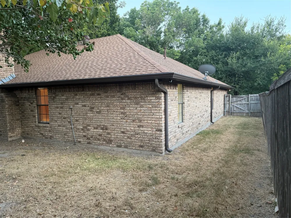 1058 E Jefferson Street Van Alstyne, TX 75495