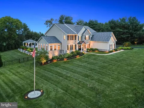 54 GLEN OLEY DRIVE
