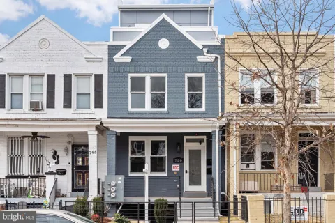 750 19TH STREET NE #1