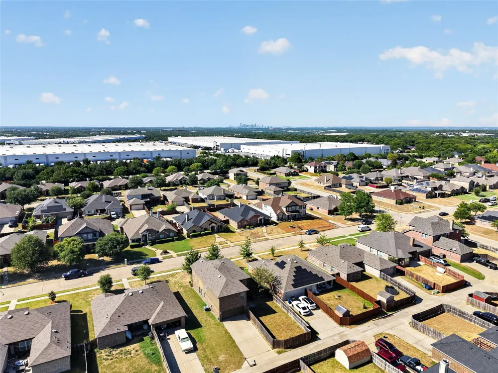 1518 Illinois Avenue Lancaster, TX 75134