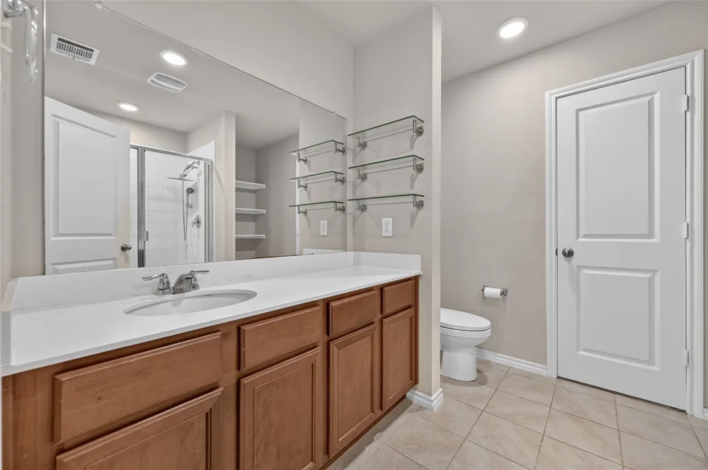 1518 Illinois Avenue Lancaster, TX 75134