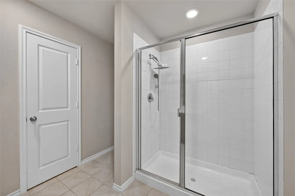 1518 Illinois Avenue Lancaster, TX 75134