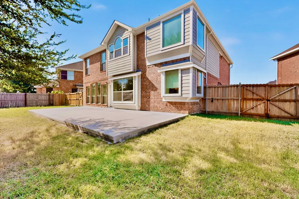 4304 Harpers Ferry Drive Grand Prairie, TX 75052