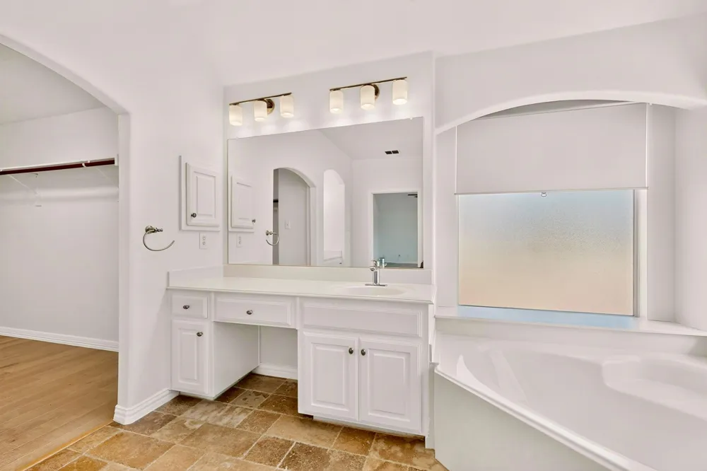 4304 Harpers Ferry Drive Grand Prairie, TX 75052