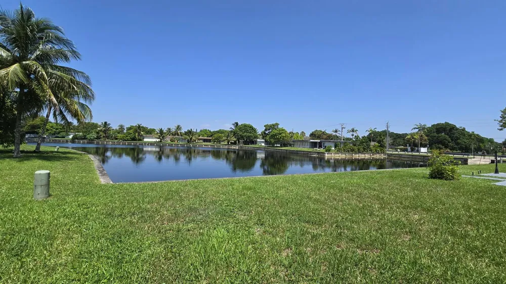 6311 NW 71st Avenue Tamarac, FL 33321