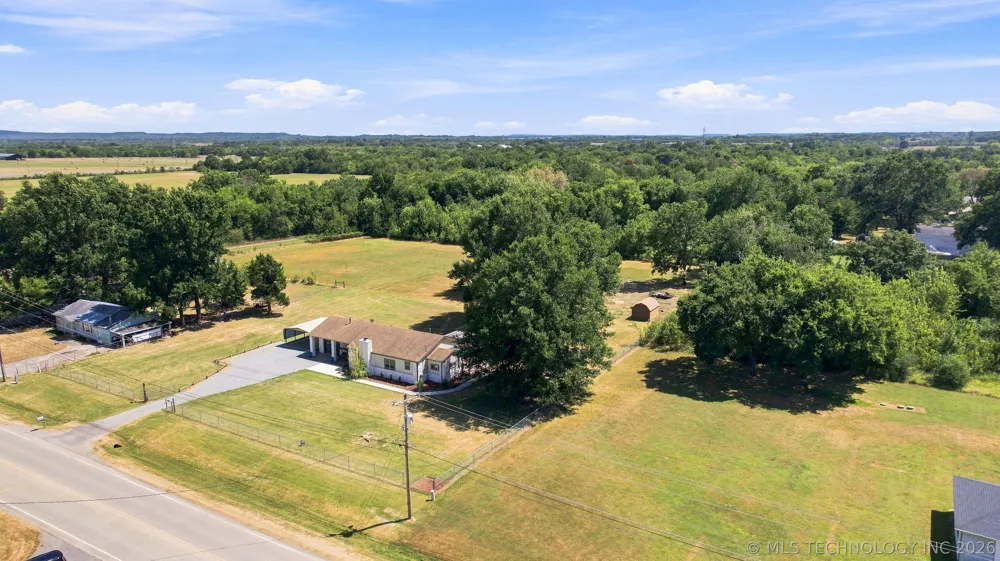 1301 W Smith Ferry Road Muskogee, OK 74401