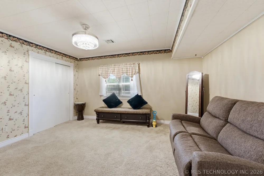 1301 W Smith Ferry Road Muskogee, OK 74401