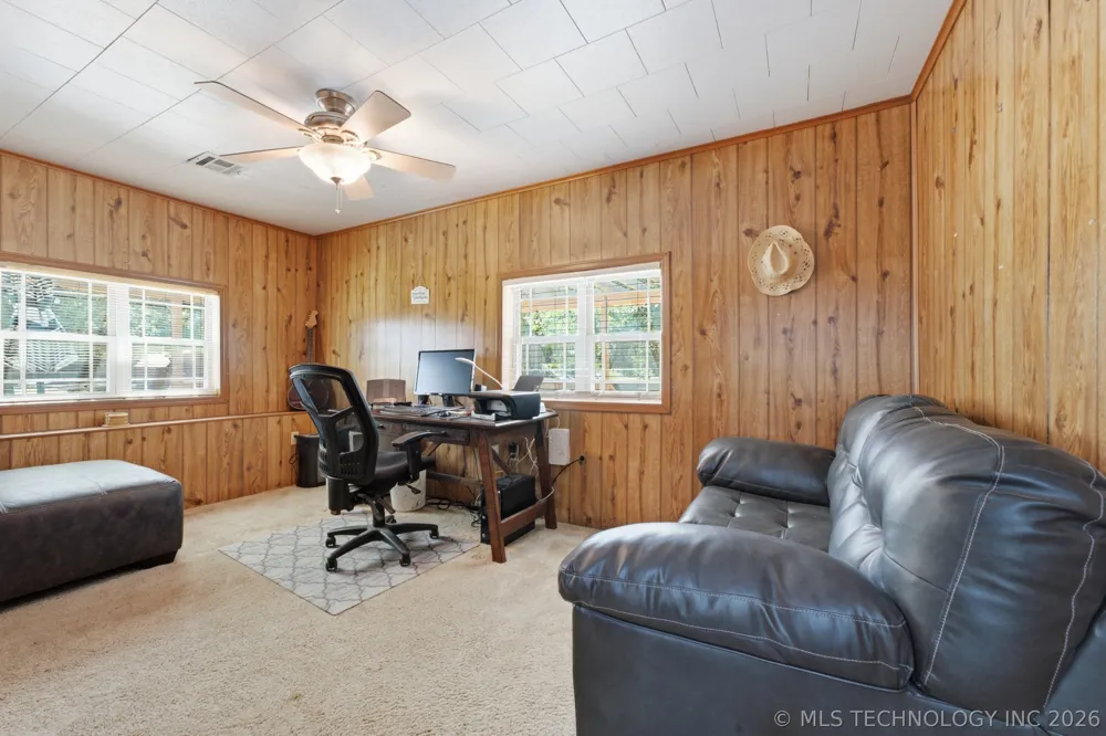 1301 W Smith Ferry Road Muskogee, OK 74401