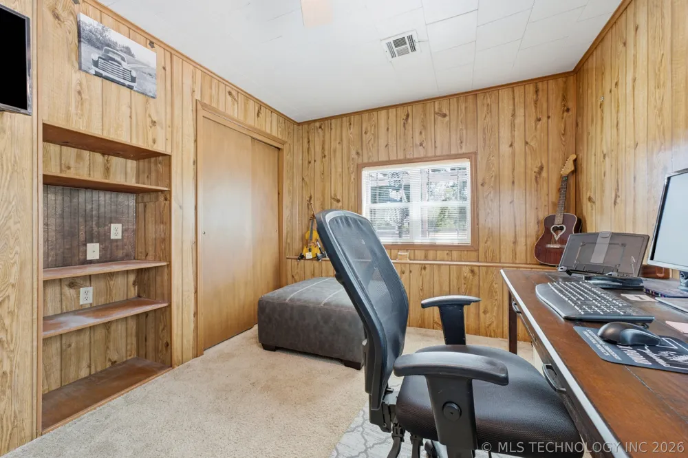 1301 W Smith Ferry Road Muskogee, OK 74401