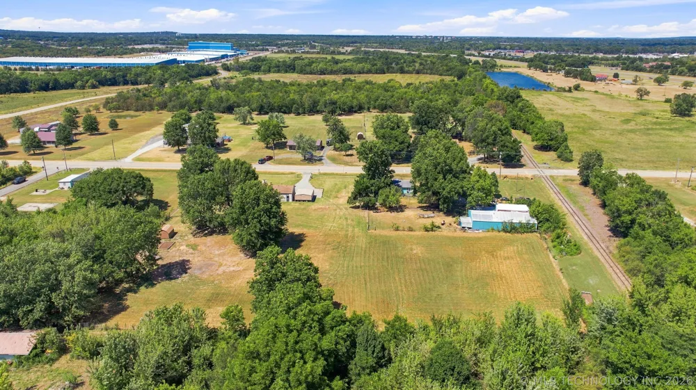 1301 W Smith Ferry Road Muskogee, OK 74401