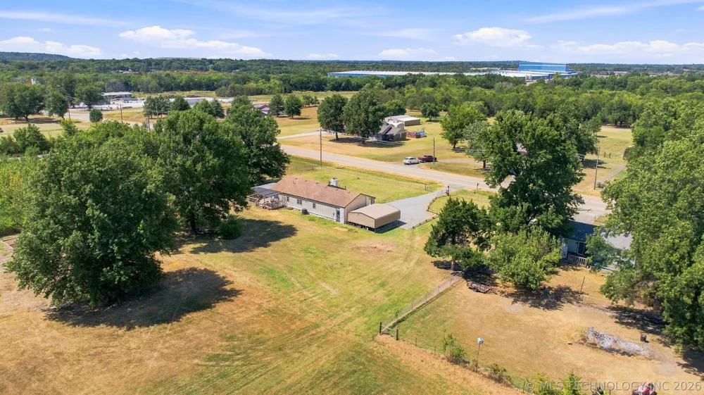 1301 W Smith Ferry Road Muskogee, OK 74401