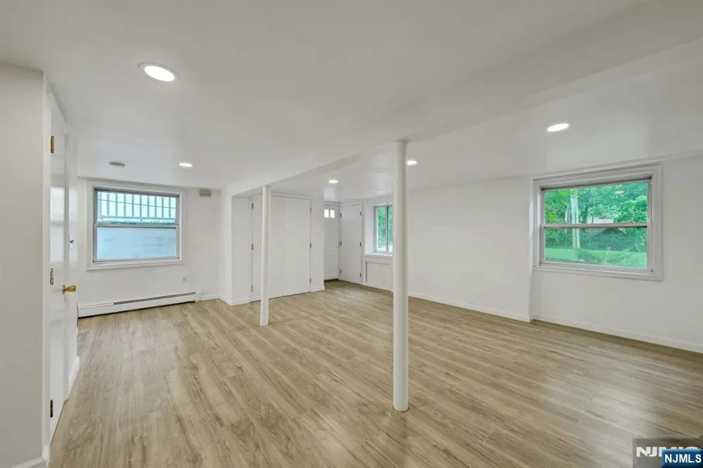416 Lakeview Avenue Ringwood, NJ 07456