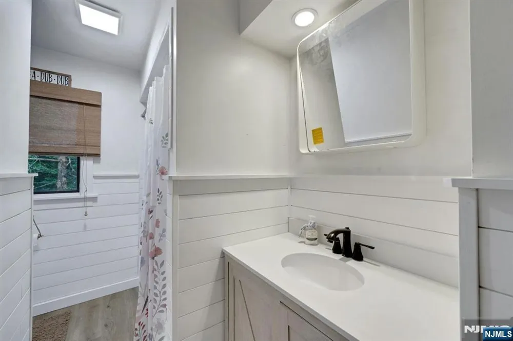 416 Lakeview Avenue Ringwood, NJ 07456