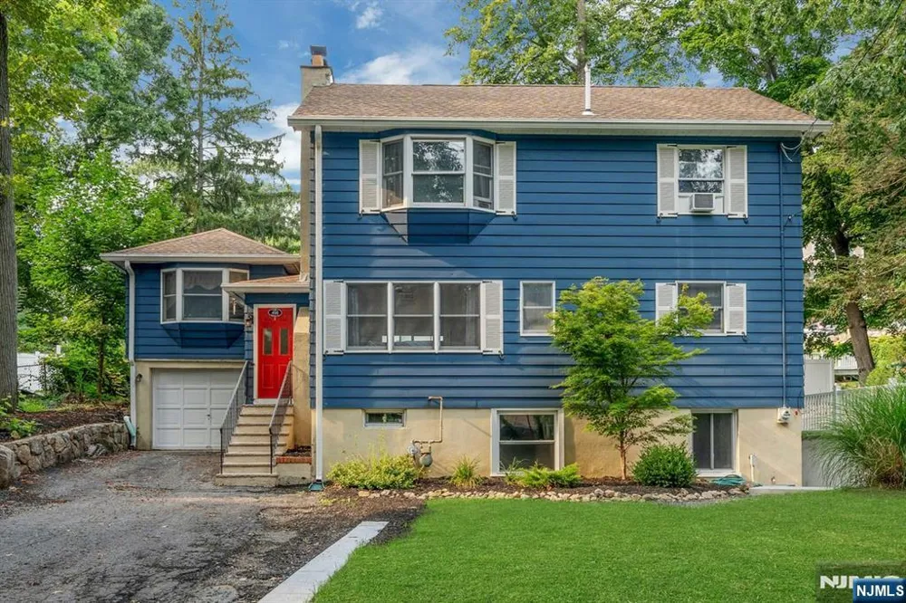416 Lakeview Avenue Ringwood, NJ 07456