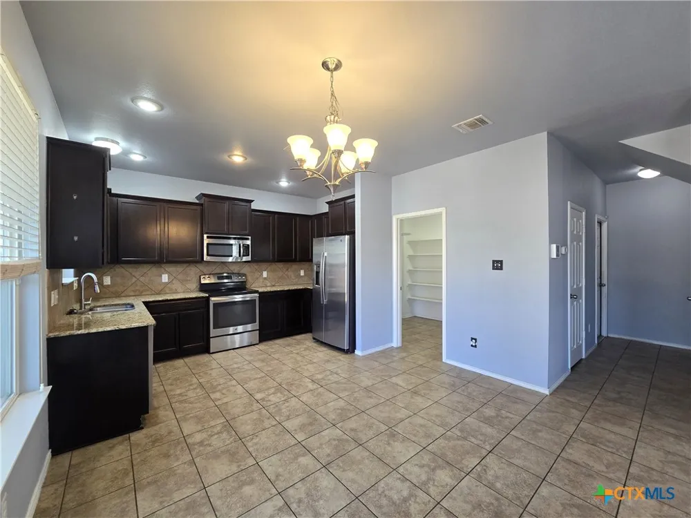 9613 Adeel Drive Killeen, TX 76542