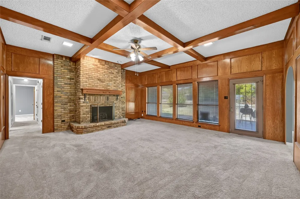 1226 Ranch Valley Drive DeSoto, TX 75115