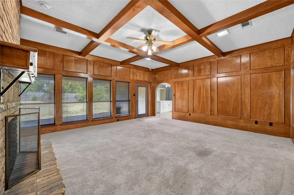 1226 Ranch Valley Drive DeSoto, TX 75115