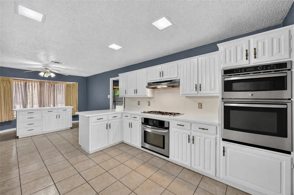 1226 Ranch Valley Drive DeSoto, TX 75115