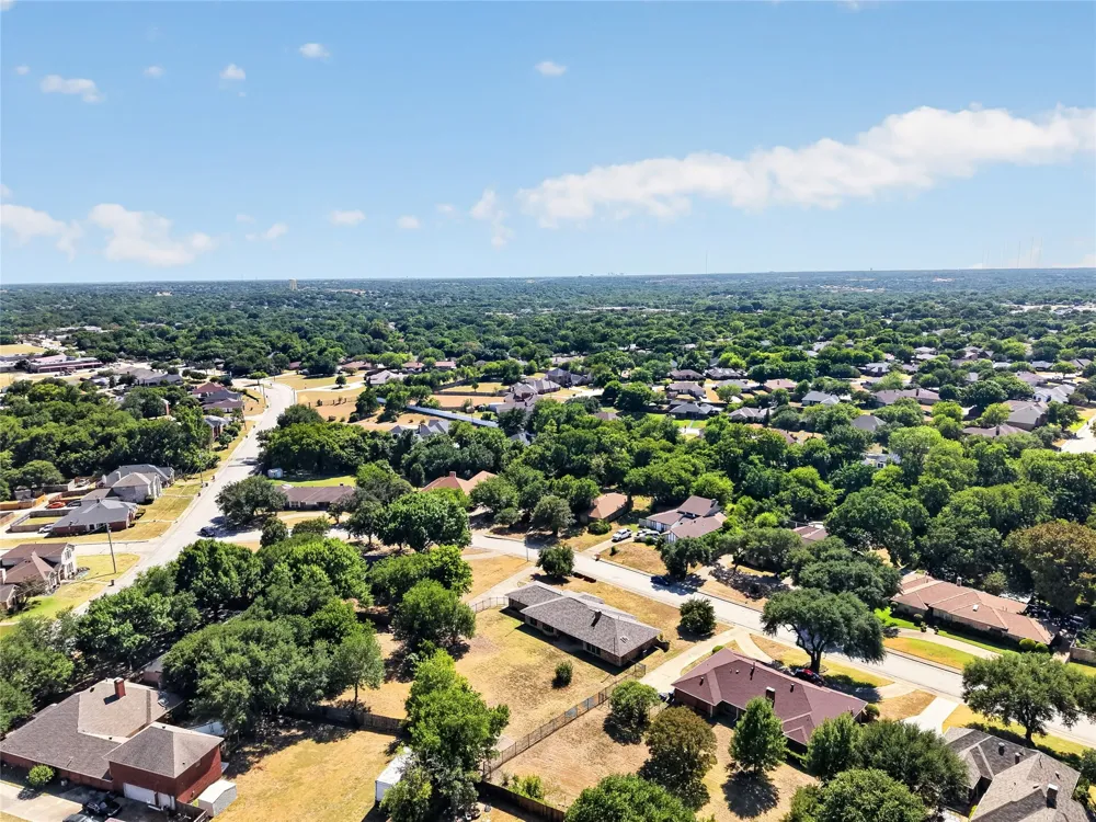 1226 Ranch Valley Drive DeSoto, TX 75115