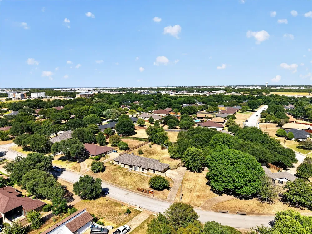 1226 Ranch Valley Drive DeSoto, TX 75115