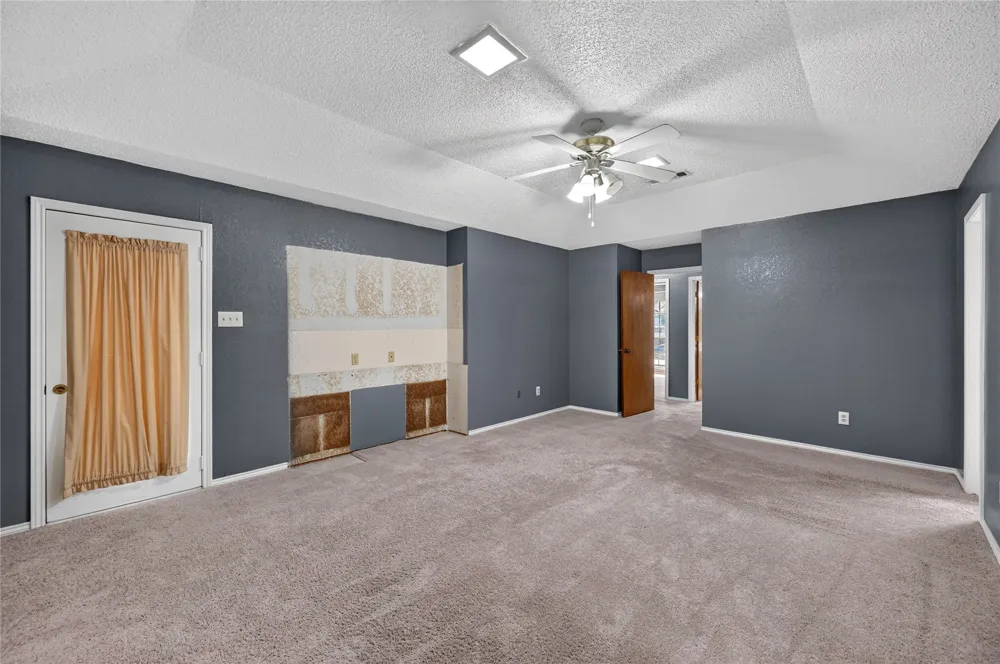 1226 Ranch Valley Drive DeSoto, TX 75115