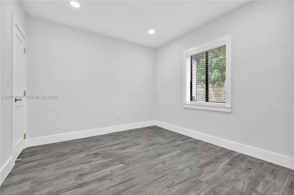 1566 NE 174th St North Miami Beach, FL 33162