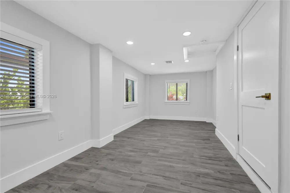 1566 NE 174th St North Miami Beach, FL 33162