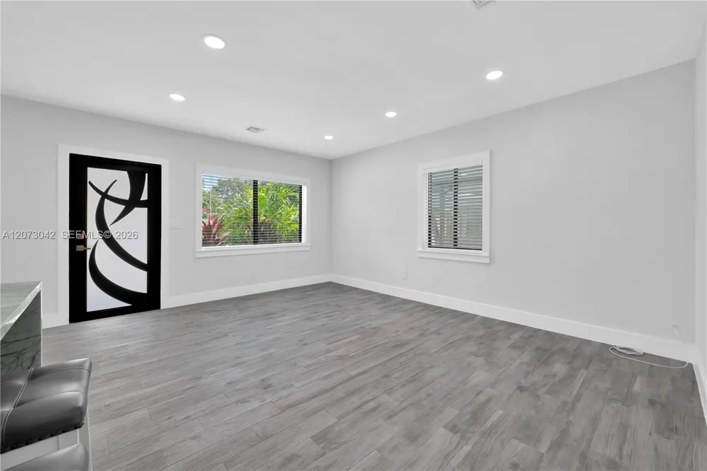 1566 NE 174th St North Miami Beach, FL 33162