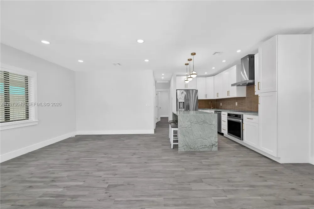 1566 NE 174th St North Miami Beach, FL 33162