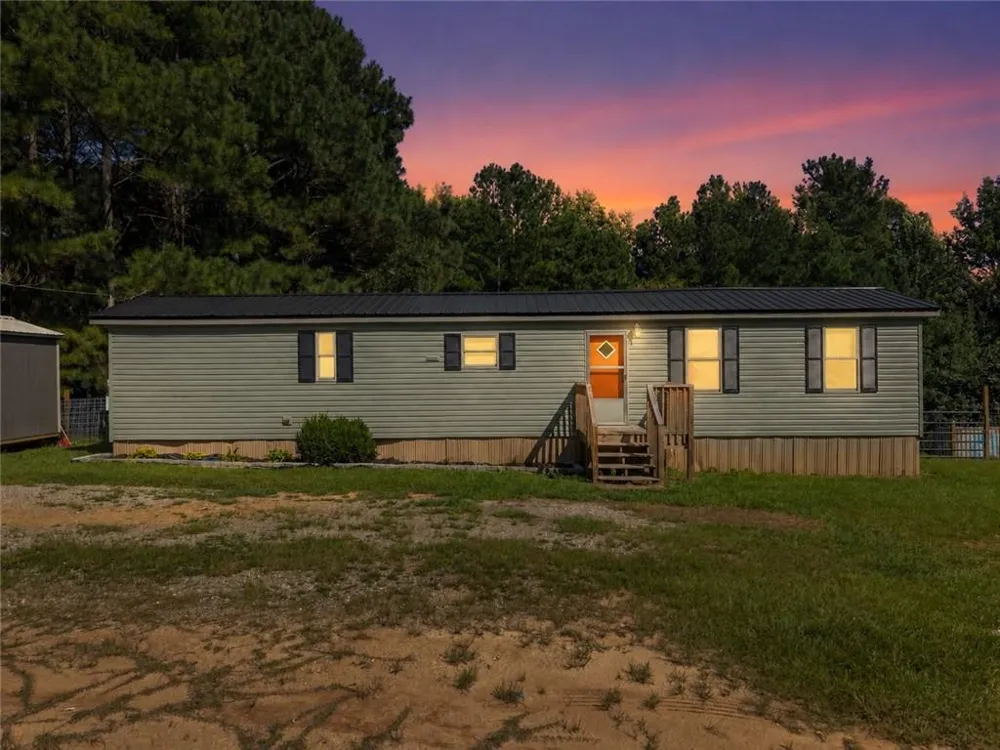 247 Highway 323 Maysville, GA 30558