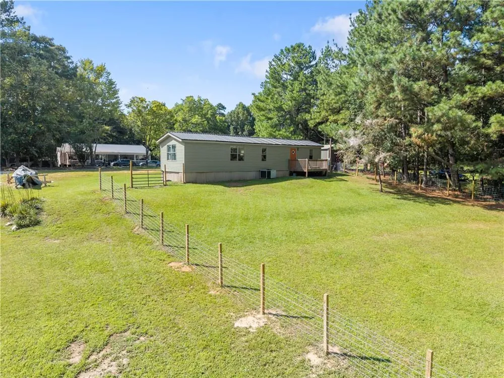 247 Highway 323 Maysville, GA 30558