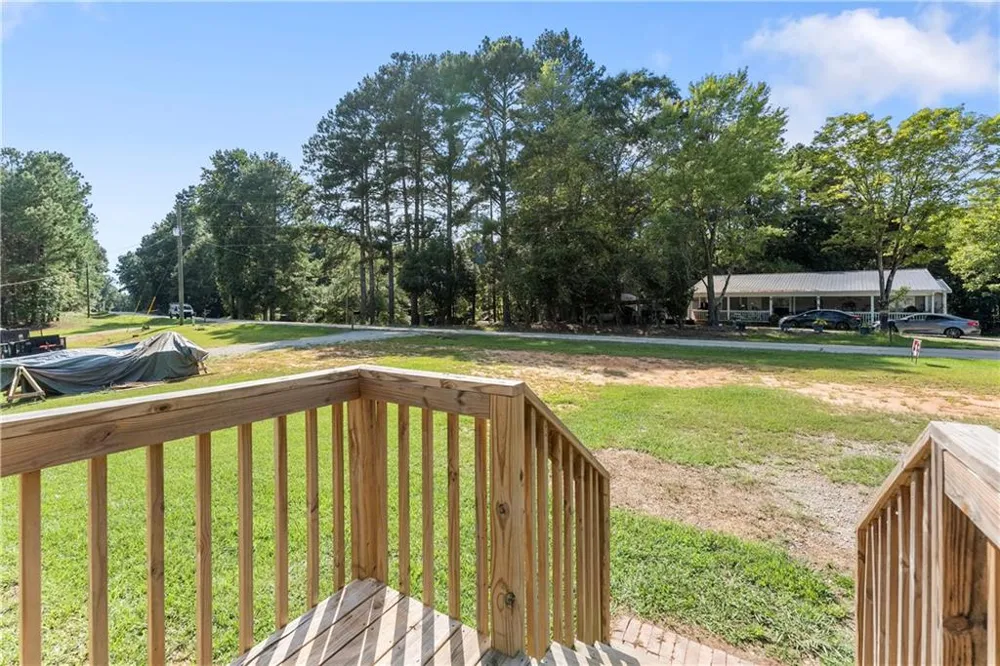 247 Highway 323 Maysville, GA 30558