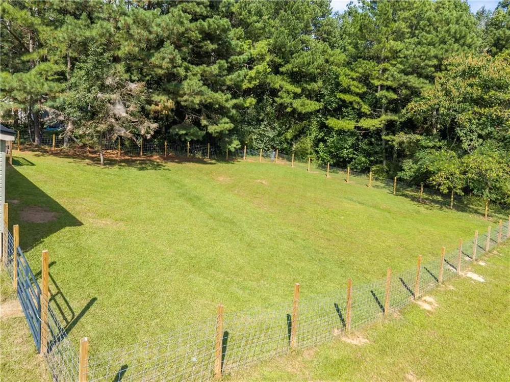 247 Highway 323 Maysville, GA 30558