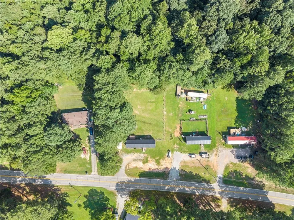 247 Highway 323 Maysville, GA 30558