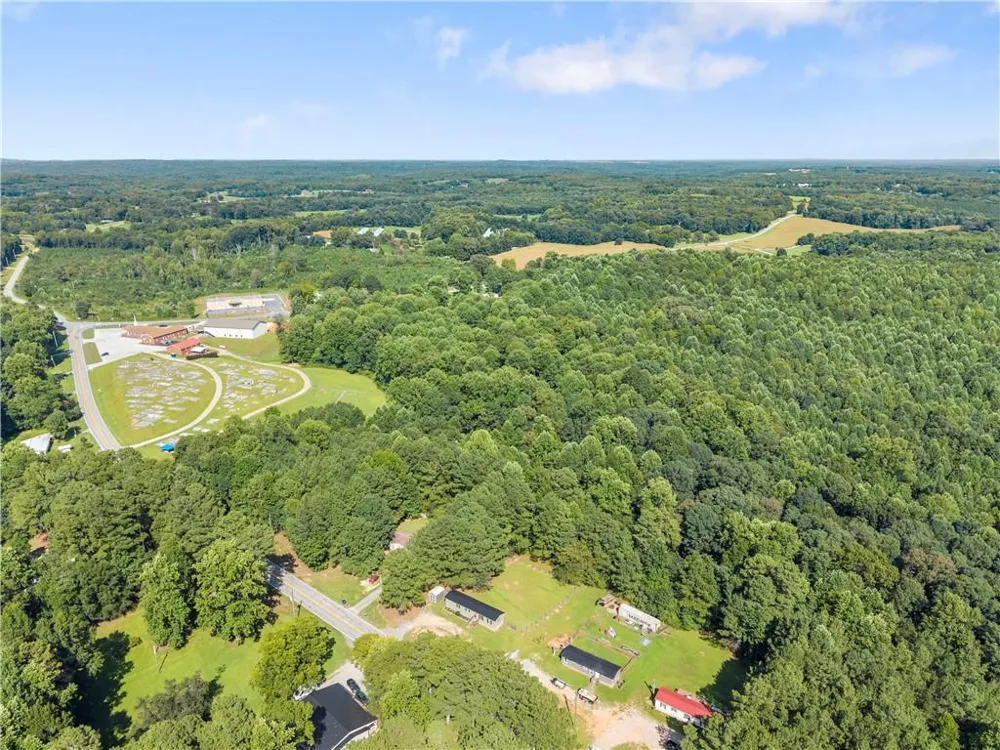 247 Highway 323 Maysville, GA 30558